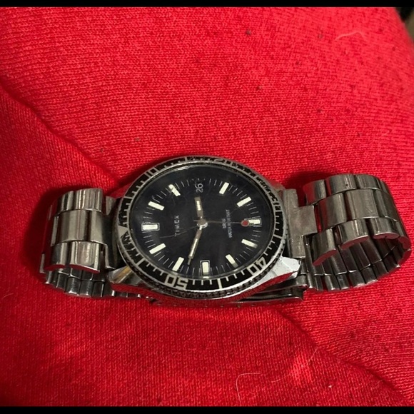 Timex Red Dot 38mm Vintage Dive Watch NR - Picture 4 of 5